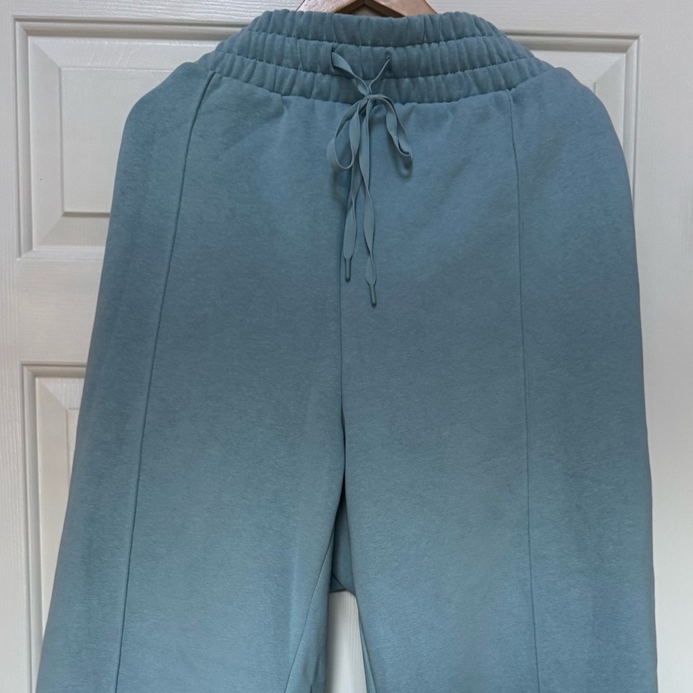 Women's Blue Joggers 2X Size Medium travel trouser sweats